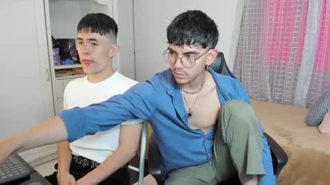 Snapshot of _jamesboy chatting on September 13, 2025, 9:14 pm James online show from September 13, 2025, 9:14 pm