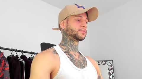 Snapshot of _jamesleandros chatting on November 7, 2025, 5:35 pm jeison online show from November 7, 2025, 5:35 pm