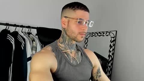 Snapshot of _jamesleandros chatting on November 22, 2025, 9:58 pm jeison online show from November 22, 2025, 9:58 pm