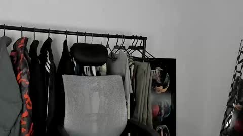 Snapshot of _jamesleandros chatting on November 30, 2025, 10:58 pm jeison online show from November 30, 2025, 10:58 pm