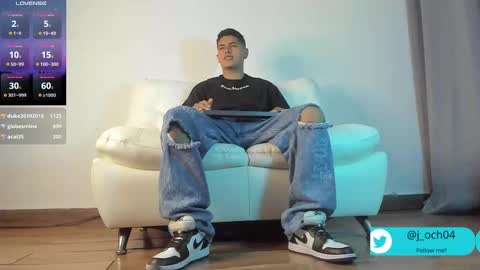 Snapshot of _juanes__ chatting on February 23, 2025, 1:35 am _juanes__ online show from February 23, 2025, 1:35 am