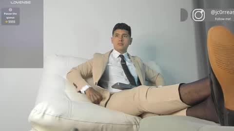 Snapshot of _juanes__ chatting on March 12, 2025, 3:46 am _juanes__ online show from March 12, 2025, 3:46 am