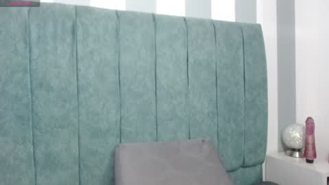 Julieta online show from December 15, 2024, 5:53 pm