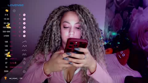 Snapshot of _just_a_queen_3 chatting on December 15, 2024, 6:04 pm _just_a_queen_3 online show from December 15, 2024, 6:04 pm