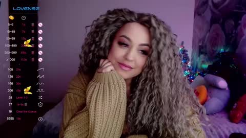 Snapshot of _just_a_queen_3 chatting on January 21, 2025, 7:17 pm _just_a_queen_3 online show from January 21, 2025, 7:17 pm