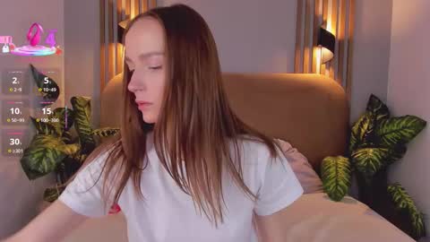 Snapshot of _k2__ chatting on November 17, 2025, 7:03 am Kira online show from November 17, 2025, 7:03 am