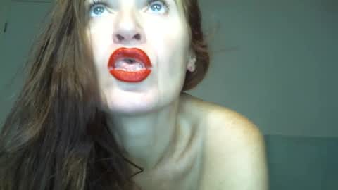 Snapshot of _kapelka_ chatting on September 27, 2025, 3:00 am KAPELKA online show from September 27, 2025, 3:00 am