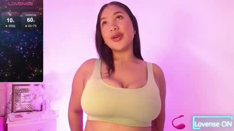 Snapshot of _karenestrada_ chatting on December 14, 2024, 4:45 am Karen online show from December 14, 2024, 4:45 am