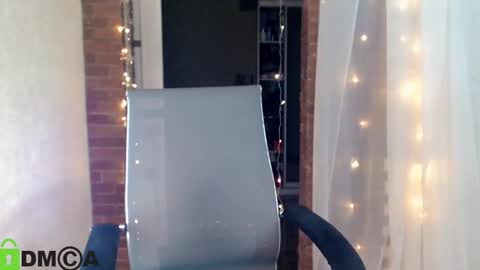 Snapshot of _karolina chatting on February 7, 2025, 5:51 pm karolina online show from February 7, 2025, 5:51 pm