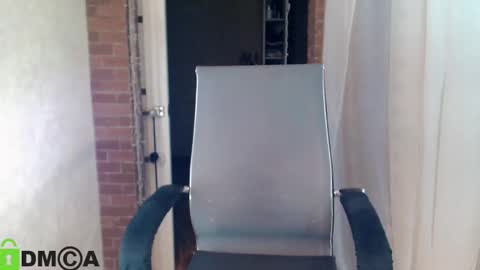 Snapshot of _karolina chatting on February 14, 2025, 7:33 pm karolina online show from February 14, 2025, 7:33 pm