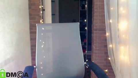 Snapshot of _karolina chatting on March 8, 2025, 6:37 pm karolina online show from March 8, 2025, 6:37 pm