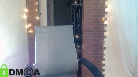 Snapshot of _karolina chatting on October 8, 2025, 6:16 pm karolina online show from October 8, 2025, 6:16 pm