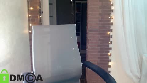 Snapshot of _karolina chatting on November 10, 2025, 4:17 pm karolina online show from November 10, 2025, 4:17 pm