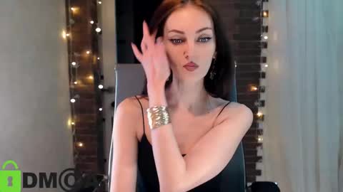 Snapshot of _karolina chatting on November 30, 2025, 3:05 pm karolina online show from November 30, 2025, 3:05 pm