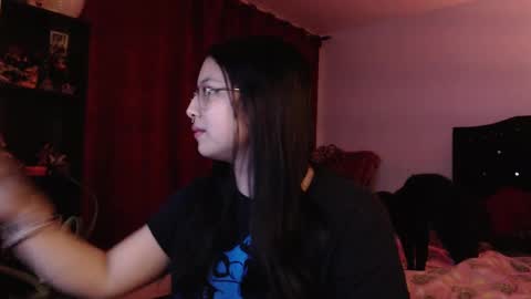 Snapshot of _kat_sweet chatting on December 28, 2024, 7:11 am Cata  online show from December 28, 2024, 7:11 am