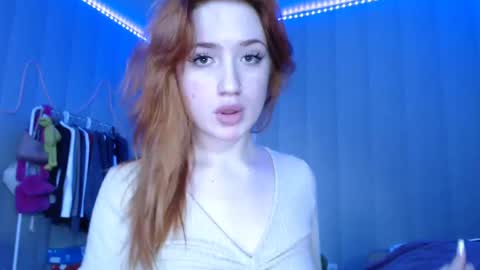 Snapshot of _katemiller_ chatting on December 24, 2024, 9:39 am katemiller online show from December 24, 2024, 9:39 am