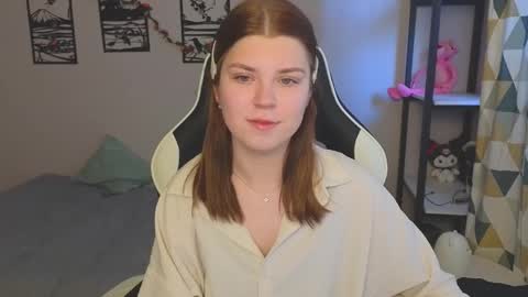 Snapshot of _kirieshka chatting on March 8, 2025, 12:09 pm Molly Emily online show from March 8, 2025, 12:09 pm
