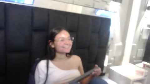 Snapshot of _kita chatting on October 22, 2025, 3:45 pm Jalina online show from October 22, 2025, 3:45 pm