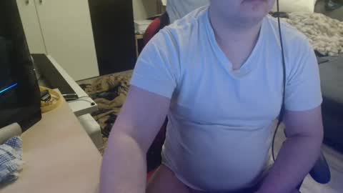 _kitsu_ online show from February 4, 2025, 4:39 pm