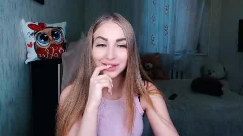 Snapshot of _kittyboo chatting on November 22, 2025, 7:40 am Aleksa online show from November 22, 2025, 7:40 am