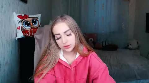 Snapshot of _kittyboo chatting on November 25, 2025, 6:57 am Aleksa online show from November 25, 2025, 6:57 am