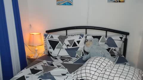 Kylie online show from January 28, 2025, 11:49 am