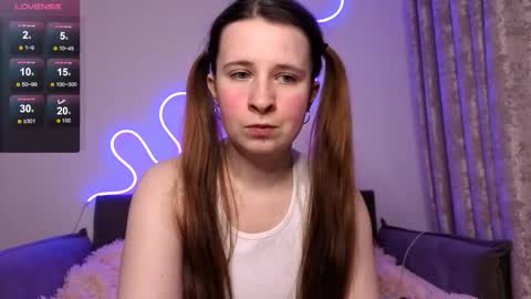 _kylle_ online show from November 23, 2025, 7:46 pm