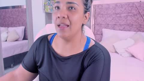 NAILHA SAJANI  online show from February 10, 2025, 11:57 am