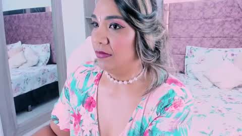 NAILHA SAJANI  online show from February 14, 2025, 5:03 pm