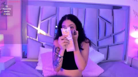 Lanna  online show from February 3, 2025, 11:31 am