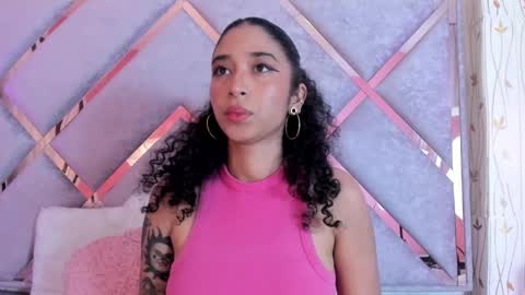 Lanna  online show from February 10, 2025, 6:42 am