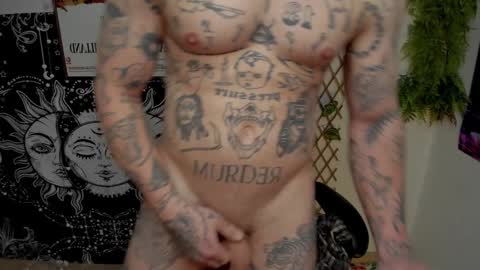 Snapshot of _layne chatting on February 3, 2025, 9:41 am Layne online show from February 3, 2025, 9:41 am