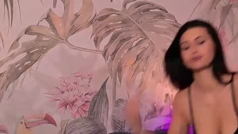 Snapshot of _lisa_sunny chatting on December 3, 2024, 1:30 am Lisa online show from December 3, 2024, 1:30 am