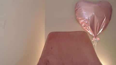 Snapshot of _little_misss chatting on January 30, 2025, 10:08 am Mila  online show from January 30, 2025, 10:08 am