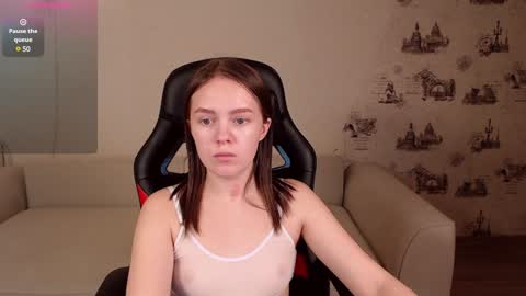 Snapshot of _little_sunshine_ chatting on January 31, 2025, 5:19 am My name is lina Lush is activePrivate is Open online show from January 31, 2025, 5:19 am