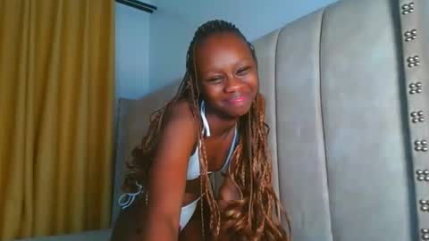 Littlevenus online show from September 23, 2025, 3:31 am