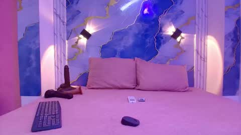 Snapshot of _lorrayne_ chatting on November 6, 2025, 12:06 pm Lorrayne online show from November 6, 2025, 12:06 pm