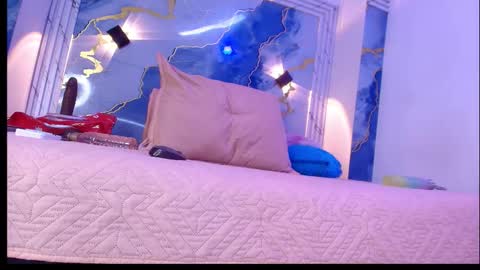 Snapshot of _lorrayne_ chatting on November 8, 2025, 12:05 pm Lorrayne online show from November 8, 2025, 12:05 pm