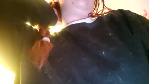 Snapshot of _lunaa__ chatting on December 13, 2024, 5:49 am _lunaa__ online show from December 13, 2024, 5:49 am