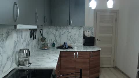 Snapshot of _mamma_mia_ chatting on February 23, 2025, 10:20 pm Kate online show from February 23, 2025, 10:20 pm