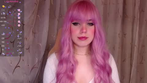 Snapshot of _marcelline_ chatting on December 8, 2024, 12:41 pm Kira online show from December 8, 2024, 12:41 pm