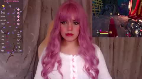 Snapshot of _marcelline_ chatting on December 15, 2024, 1:54 pm Kira online show from December 15, 2024, 1:54 pm