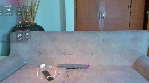 Snapshot of _maria_foxx_ chatting on September 17, 2025, 2:35 am Maria online show from September 17, 2025, 2:35 am