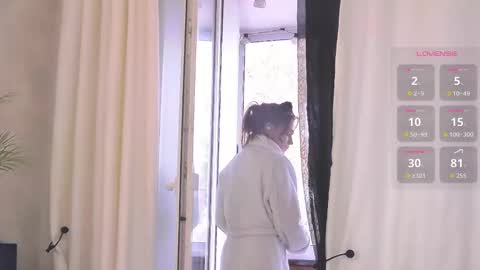 Snapshot of _maridragon_ chatting on October 23, 2025, 8:24 am Mari online show from October 23, 2025, 8:24 am