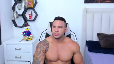 _matthew_santos_ online show from January 27, 2025, 10:06 am