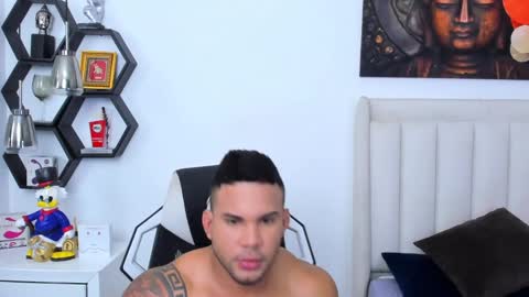 _matthew_santos_ online show from February 8, 2025, 12:06 am