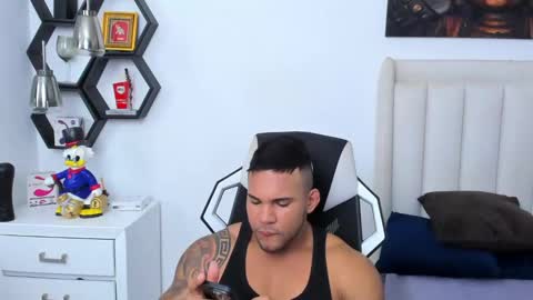 _matthew_santos_ online show from February 11, 2025, 1:10 am