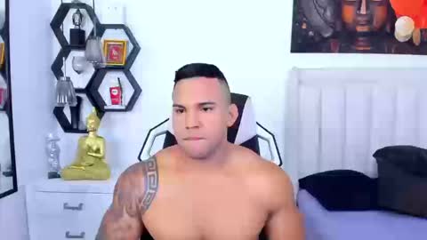 _matthew_santos_ online show from September 10, 2025, 8:53 pm