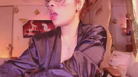 Marce  online show from November 25, 2025, 2:06 pm