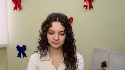 Snapshot of _megasta chatting on February 19, 2025, 7:17 am Susie online show from February 19, 2025, 7:17 am